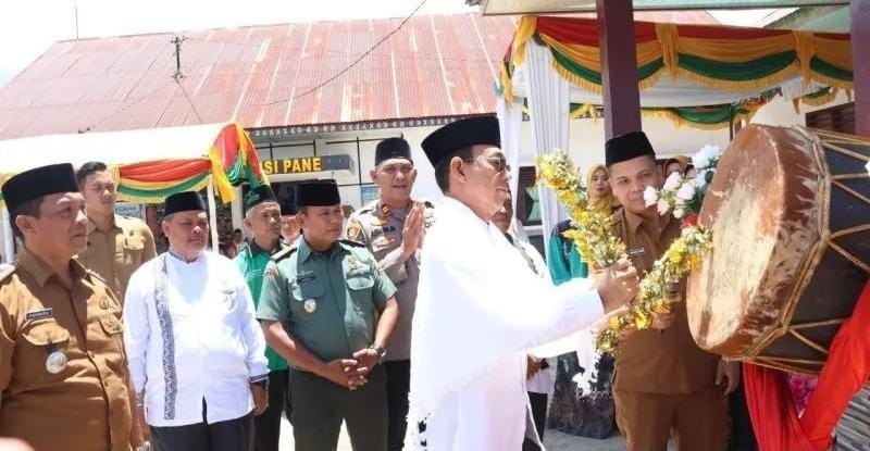 Bupati Tapsel H.Gus Irawan Pasaribu resmi buka MTQ tingkat Kecamatan Sipirok digelar di Kelurahan Sipirok, Senin (14/4/2025).