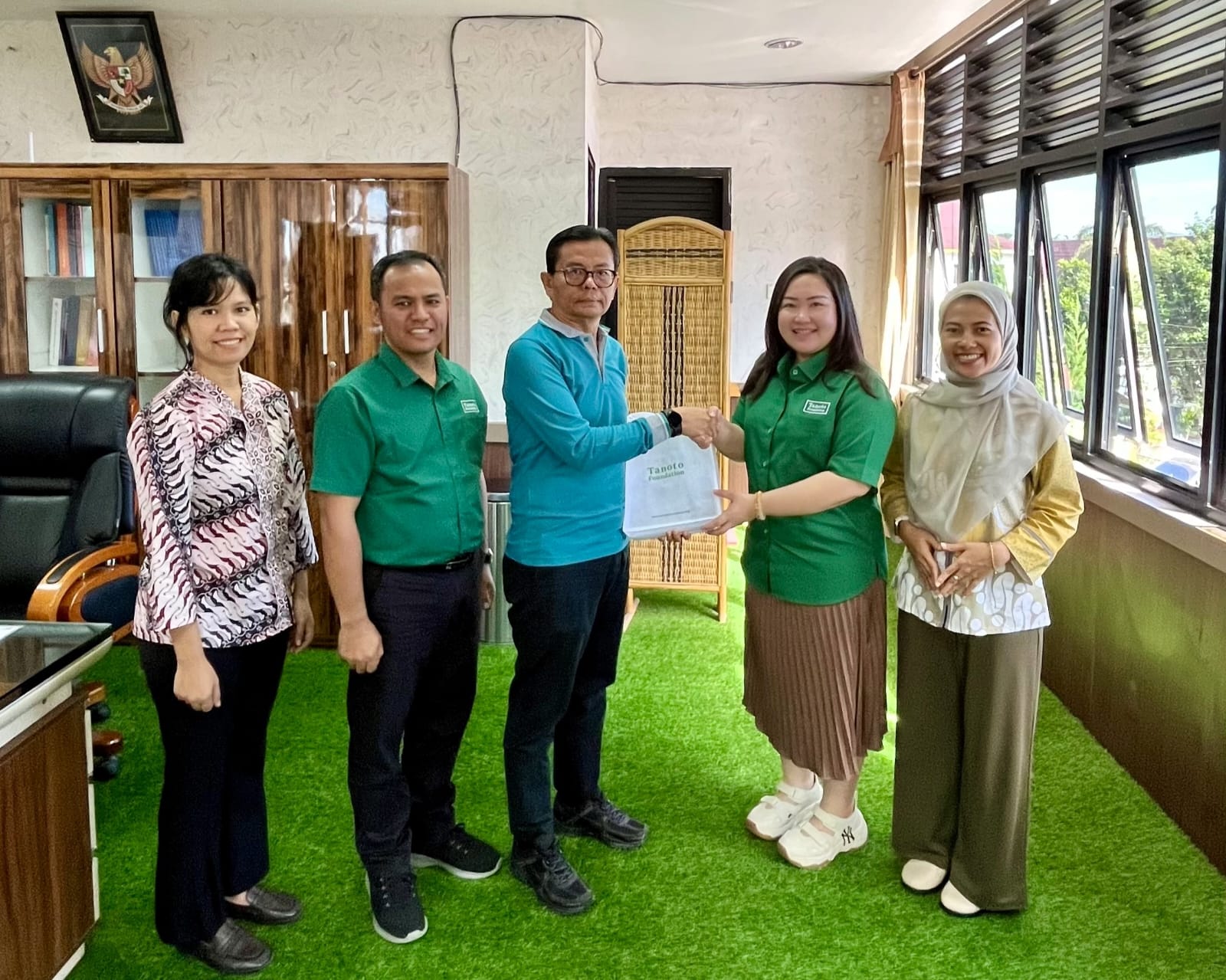 Sekda Kabupaten Karo menerima kunjungan audiensi tim Tanoto Foundation Sumatra Utara, Kamis, 17 April 2024.