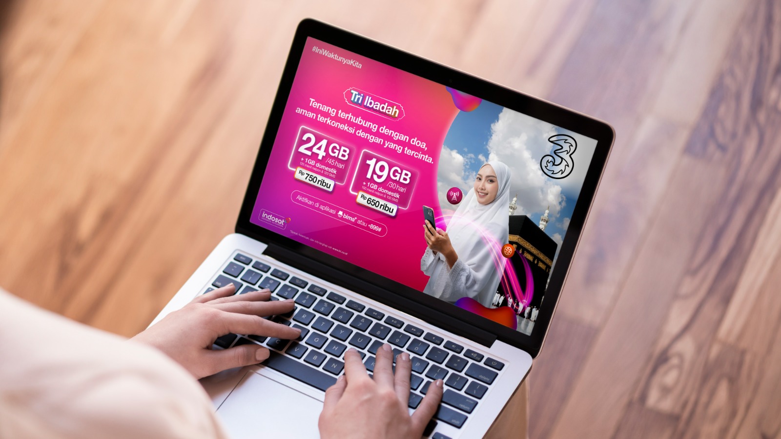 Indosat Ooredoo Hutchison (IOH) melalui brand Tri menghadirkan Tri Ibadah, solusi komunikasi yang dirancang khusus untuk mendampingi jamaah Indonesia.