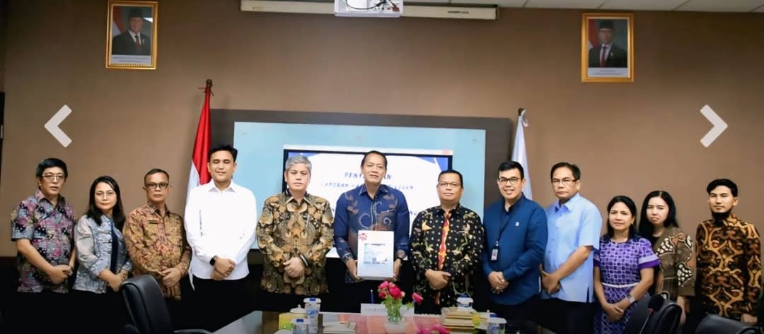 Penyerahan LHP atas LKPD Kabupaten Simalungun TA 2024 oleh BPK RI Perwakilan Sumut.