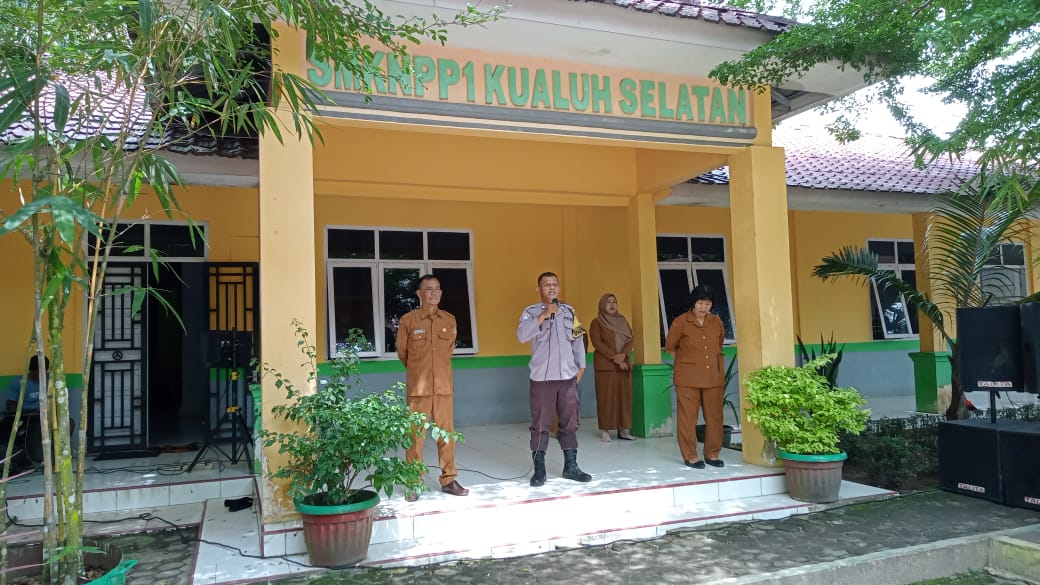 Kepala SMK Negeri Pertanian Pembangunan 1 Dame Ginda.