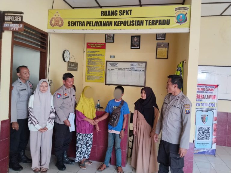 Kapolsek Sipirok Iptu Aswin Manurung berhasil damaikan Pasutri di Mapolsek Sipirok, Tapsel.