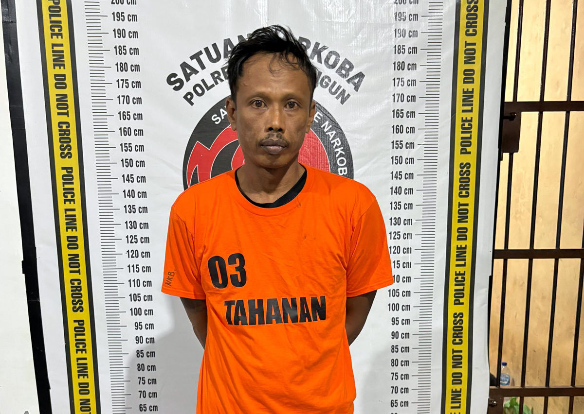 Bandar sabu-sabu Cipto alias Cecep digerebek di Tapian Dolok.