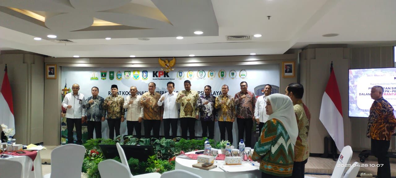 Bupati Asahan Taufik Zainal Abidin saat mengikuti Rakor bersama KPK RI di Gedung Merah Putih, Jakarta (28/4/2025).