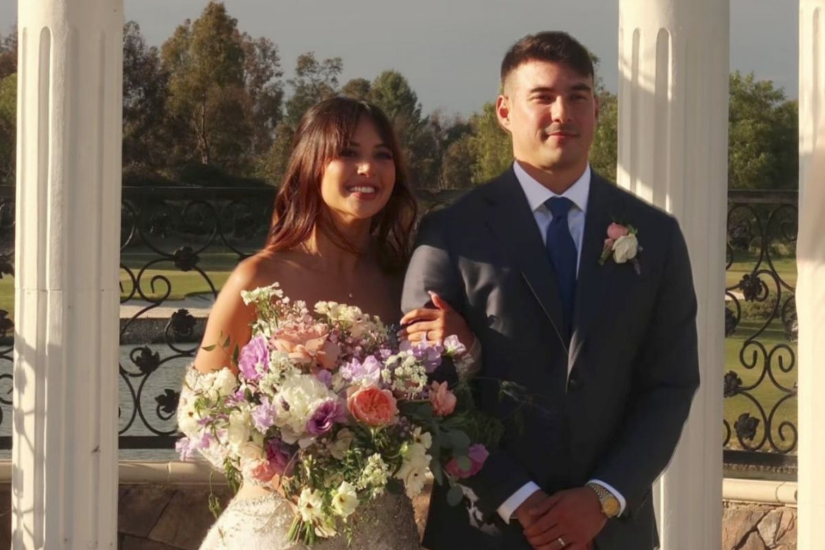 Aurelie Moeremans dan Tyler Bigenho resmi menggelar resepsi pernikahan di Amerika Serikat.