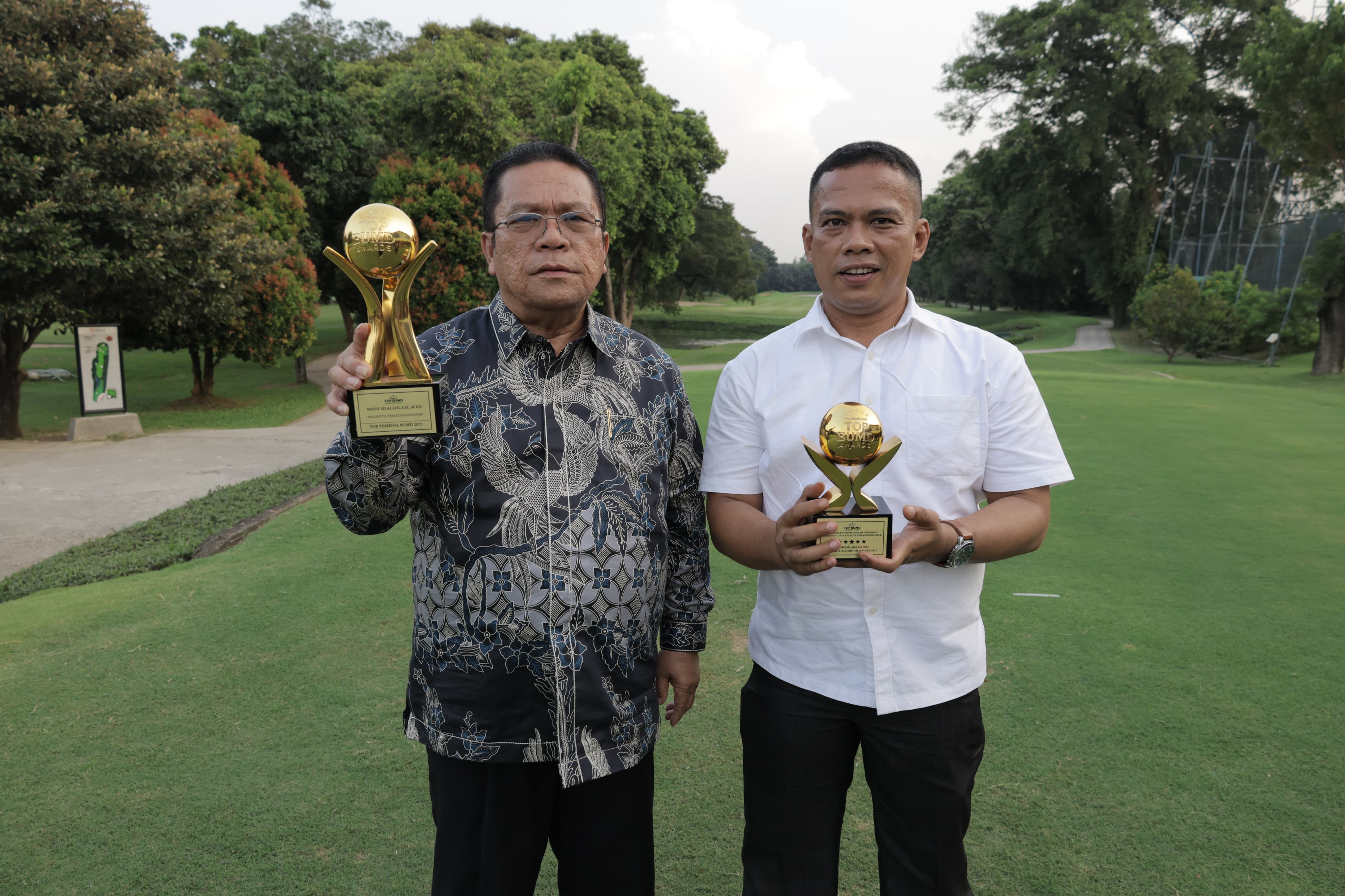 Perusahaan Umum Daerah (Perumda) Air Minum Tirta Uli Pematangsiantar meraih empat penghargaan di ajang TOP BUMD Awards 2025.