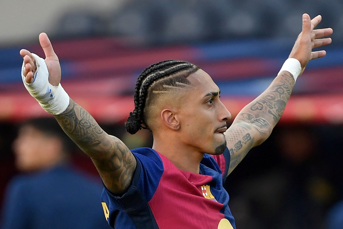 Raphinha resmi melewati rekor kontribusi gol Lionel Messi dalam satu musim Liga Champions.