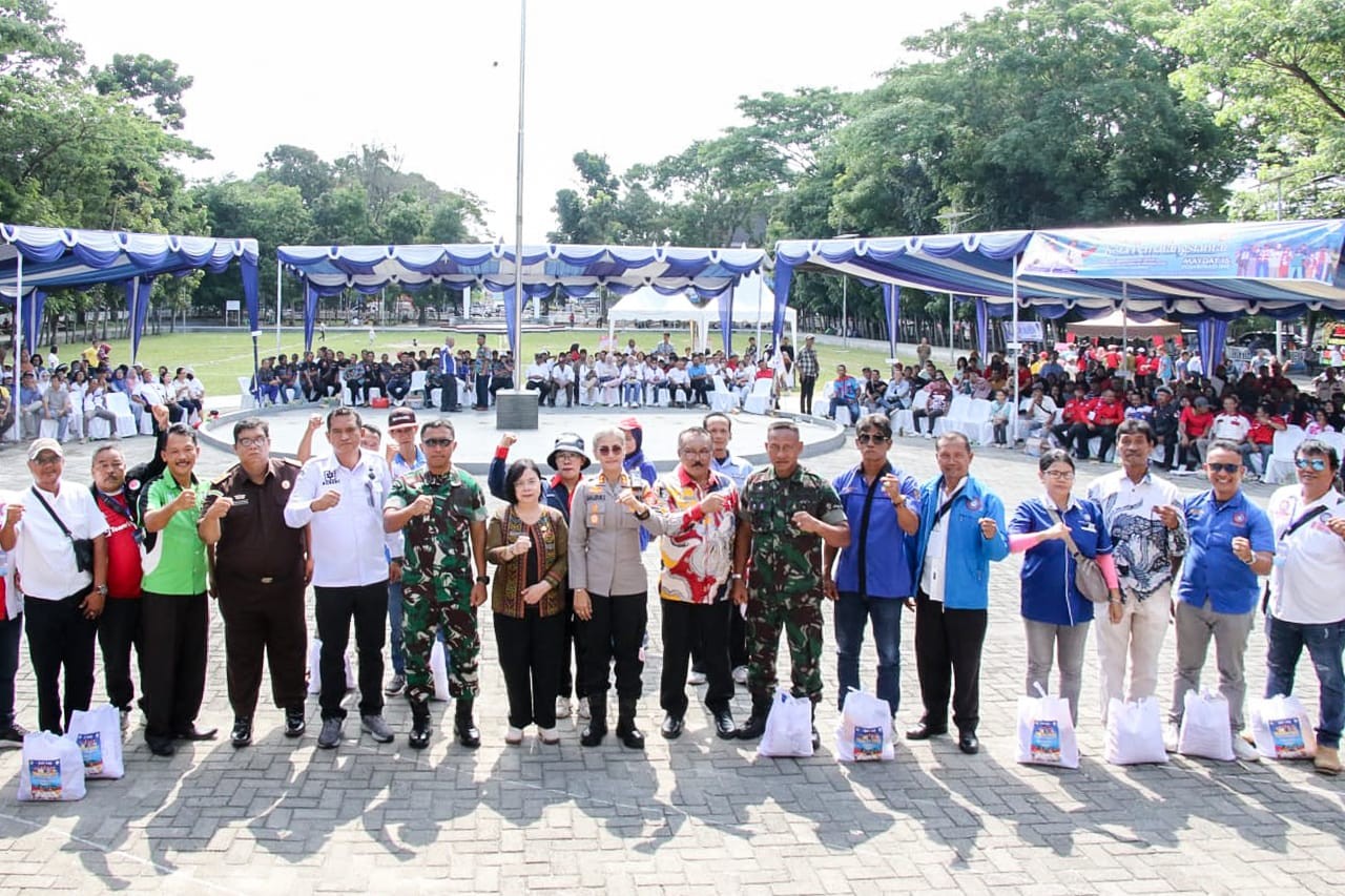 Peringatan Hari Buruh Internasional (May Day) Tahun 2025 di Lapangan Adam Malik Kota Pematangsiantar, Kamis (1/5/2025).