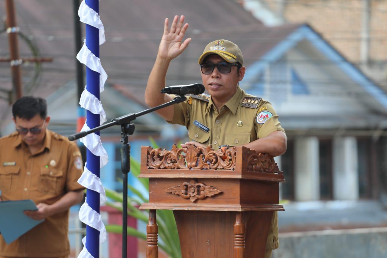 Bupati Taput, Dr. Jonius Taripar Parsaoran Hutabarat, meluncurkan program RAP SONANG di RSUD Tarutung, Selasa (06/05/2025).