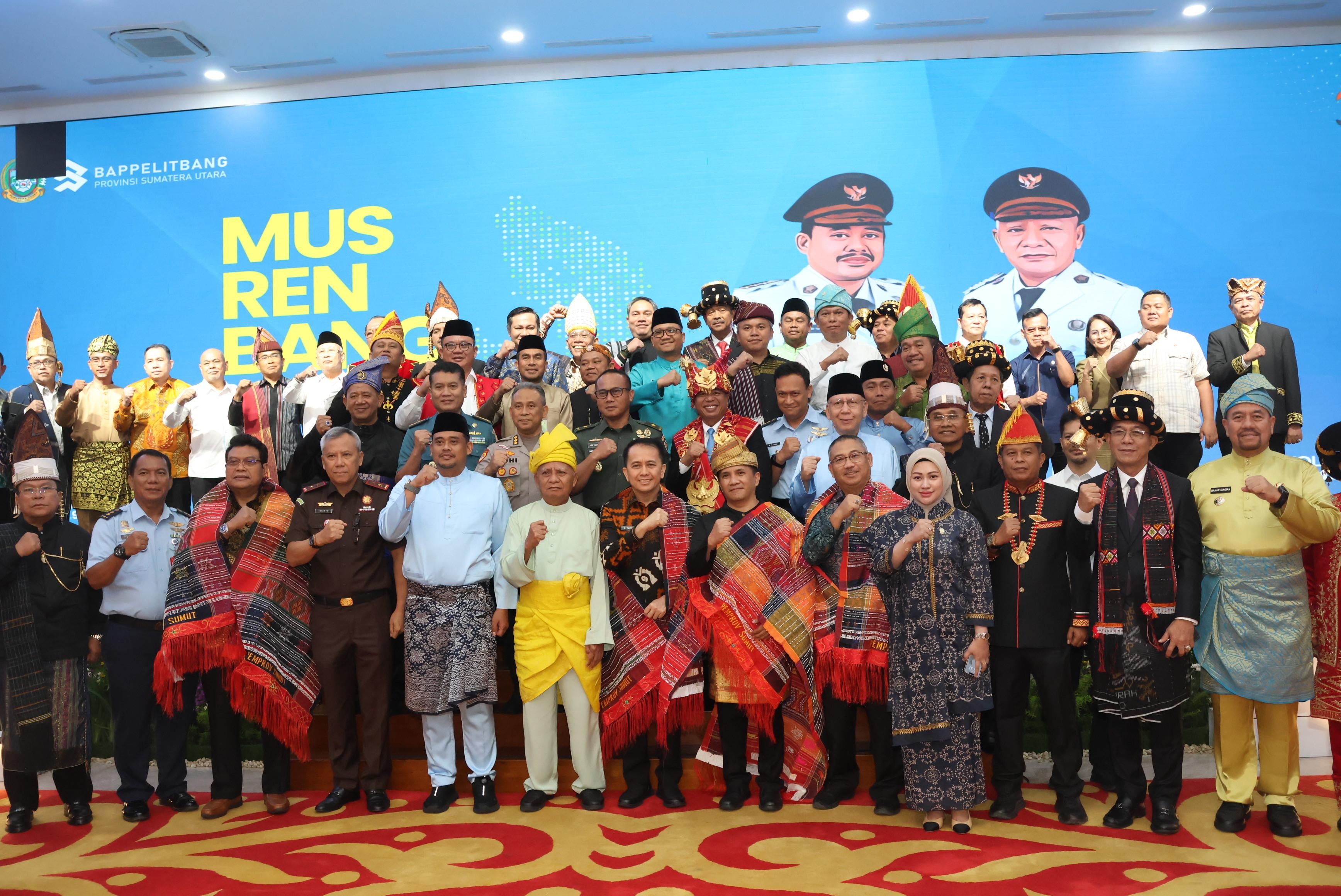 Bupati Tapsel Gus Irawan Pasaribu menghadiri Musrenbang RPJMD 2025-2029 dan RKPD 2026 Sumut di Aula Raja Inal Siregar, Kantor Gubsu, Medan.