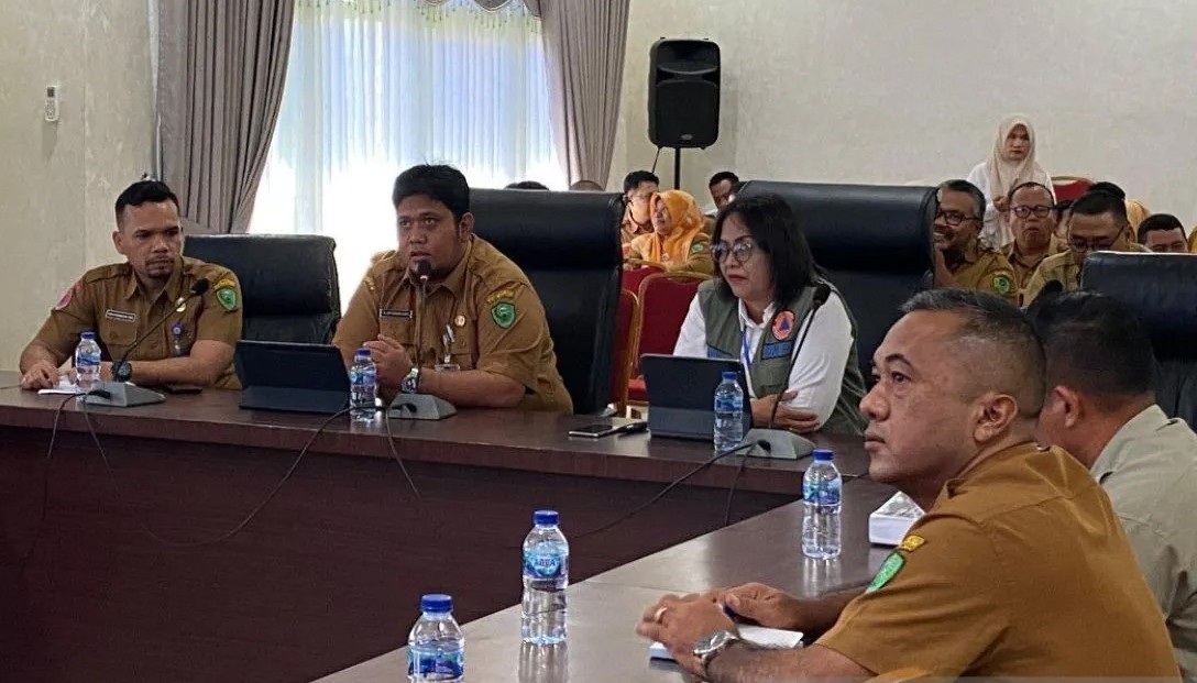 Rapat koordinasi penyusunan Rencana Rehabilitasi dan Rekonstruksi Pascabencana (R3P) di Aula kantor Walikota Padangsidimpuan.