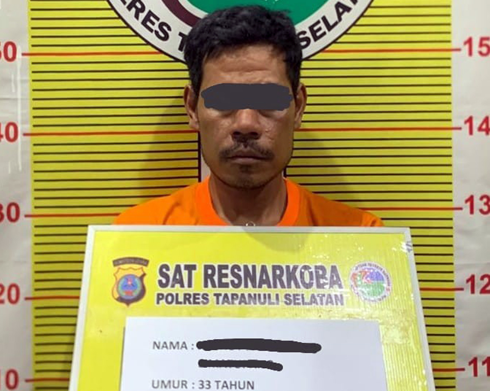 RPS, tersangka pengedar ganja yang ditangkap Polres Tapsel.