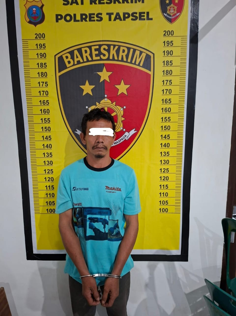 Tersangka.