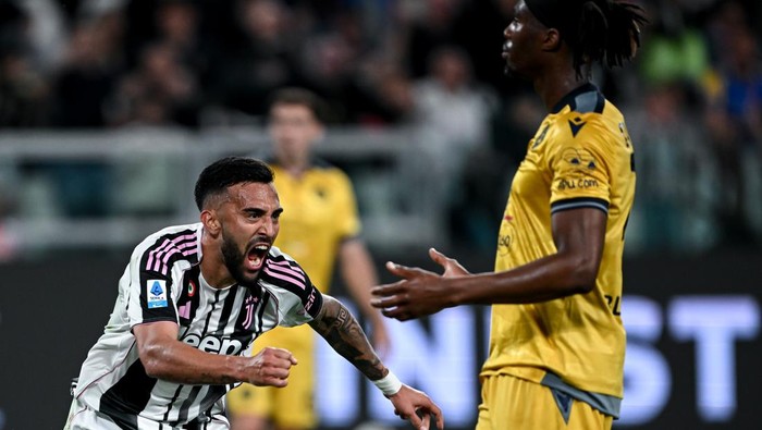 Nico Gonzalez rayakan gol pembuka Juventus ke gawang Udinese di Allianz Stadium.