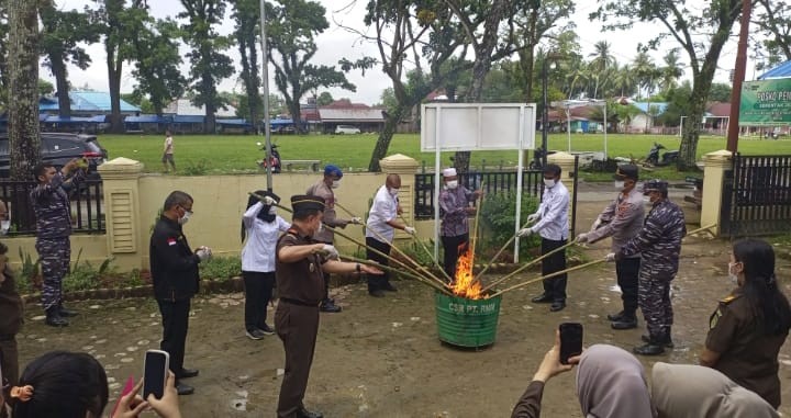 Pemusnahan barang bukti dan barang rampasan yang telah memperoleh kekuatan hukum tetap.