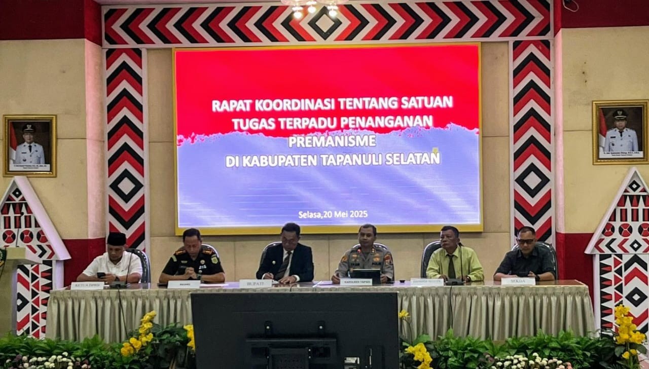Kapolres Tapsel AKBP Yasir Ahmadi dan pihak terkait hadiri Rakor pembentukan Satgas Pemberantasan Premanisme dipimpin Bupati Tapsel H.Gus Irawan Pasaribu.