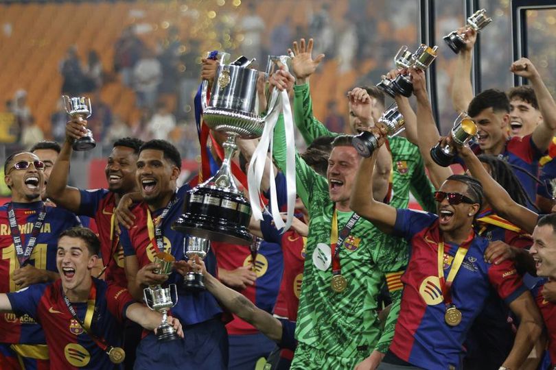 Barcelona meraih treble domestik yang memukau. Di bawah asuhan Hansi Flick, klub mengalami metamorfosis.