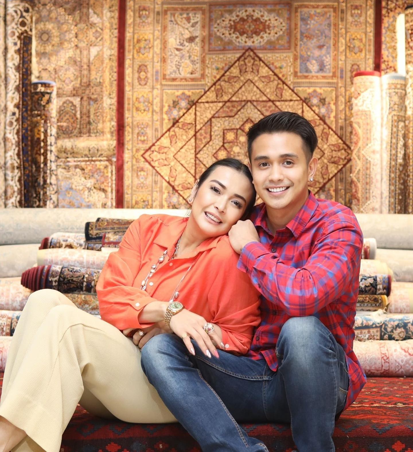 Jennifer Jill dan Ajun Perwira memutuskan untuk mengadopsi bayi perempuan setelah gagal menjalani program bayi tabung.