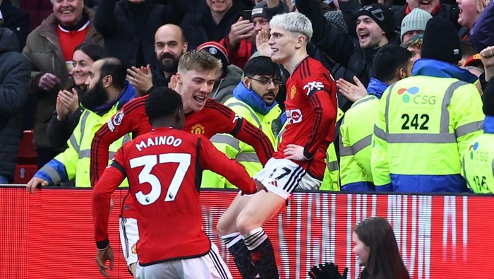 Manchester United resmi merekrut Matheus Cunha.