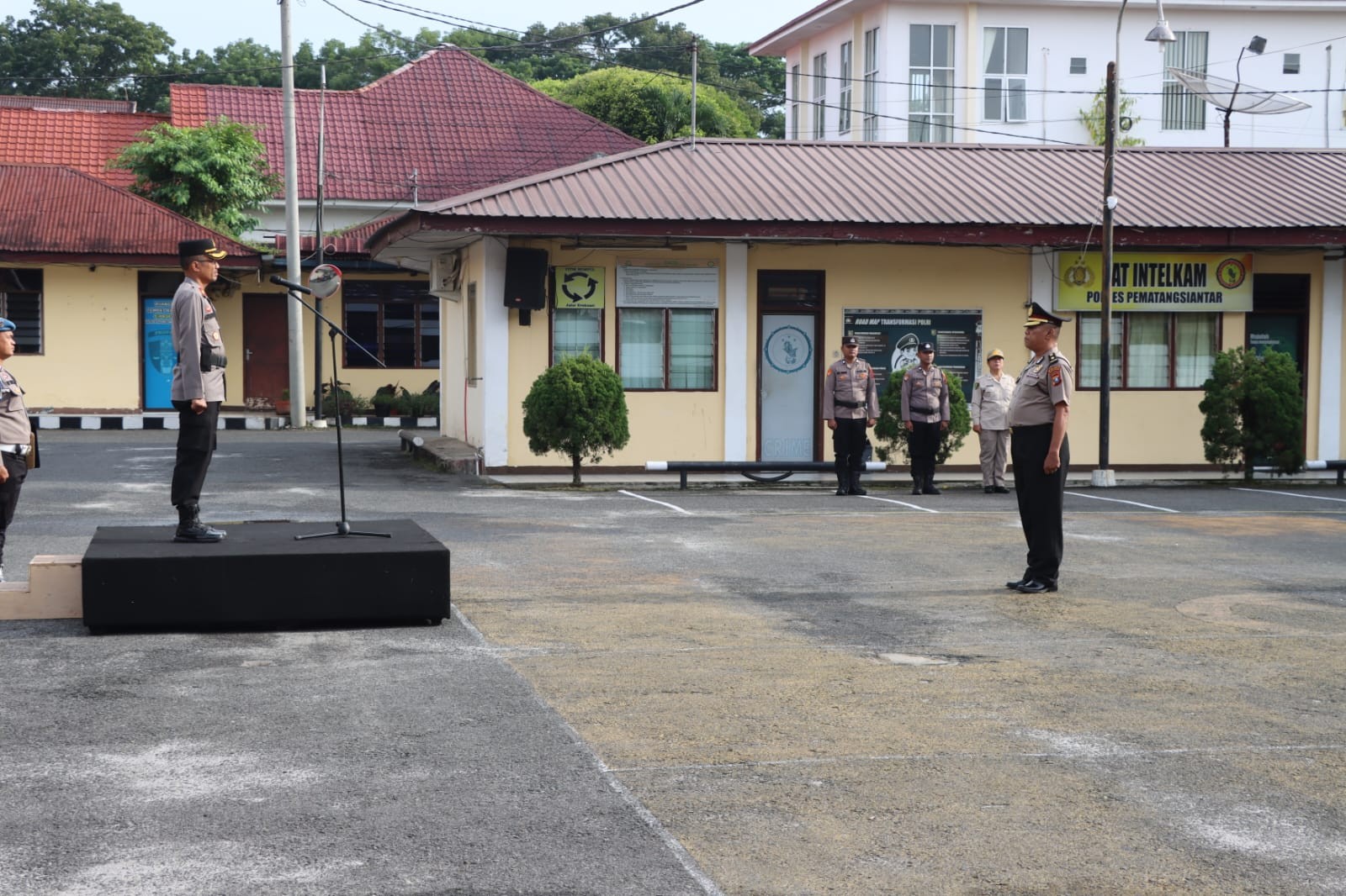 Upacara Kenaikan Pangkat Pengabdian di Polres Pematangsiantar.