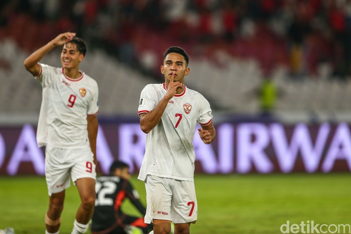 Timnas Indonesia akan mengenakan seragam putih saat dijamu Jepang.