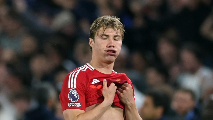 Rasmus Hojlund menepis rumor kepergiannya dari Manchester United.
