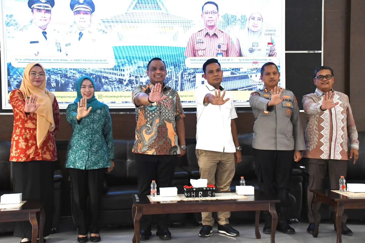 Pemko Padangsidimpuan bersama Polres Kota Padangsidimpuan saat menggelar Rakor Lintas Sektoral Peduli kasus kekerasan terhadap perempuan dan anak, di Aula Balitbangda, Rabu, (4/6/2025).