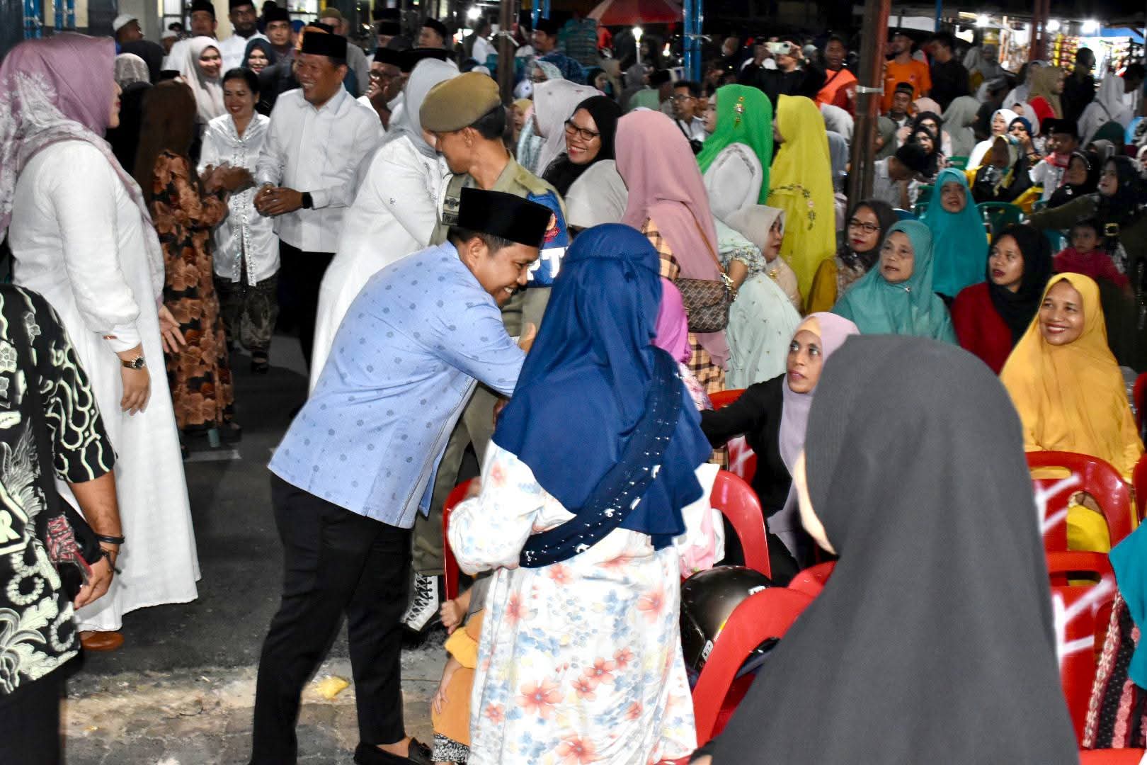 Wali Kota Sibolga Akhmad Syukri Nazry Penarik di acara Peringatan Tahun Baru Islam 1 Muharram 1447 H di Masjid Agung Kota Sibolga.