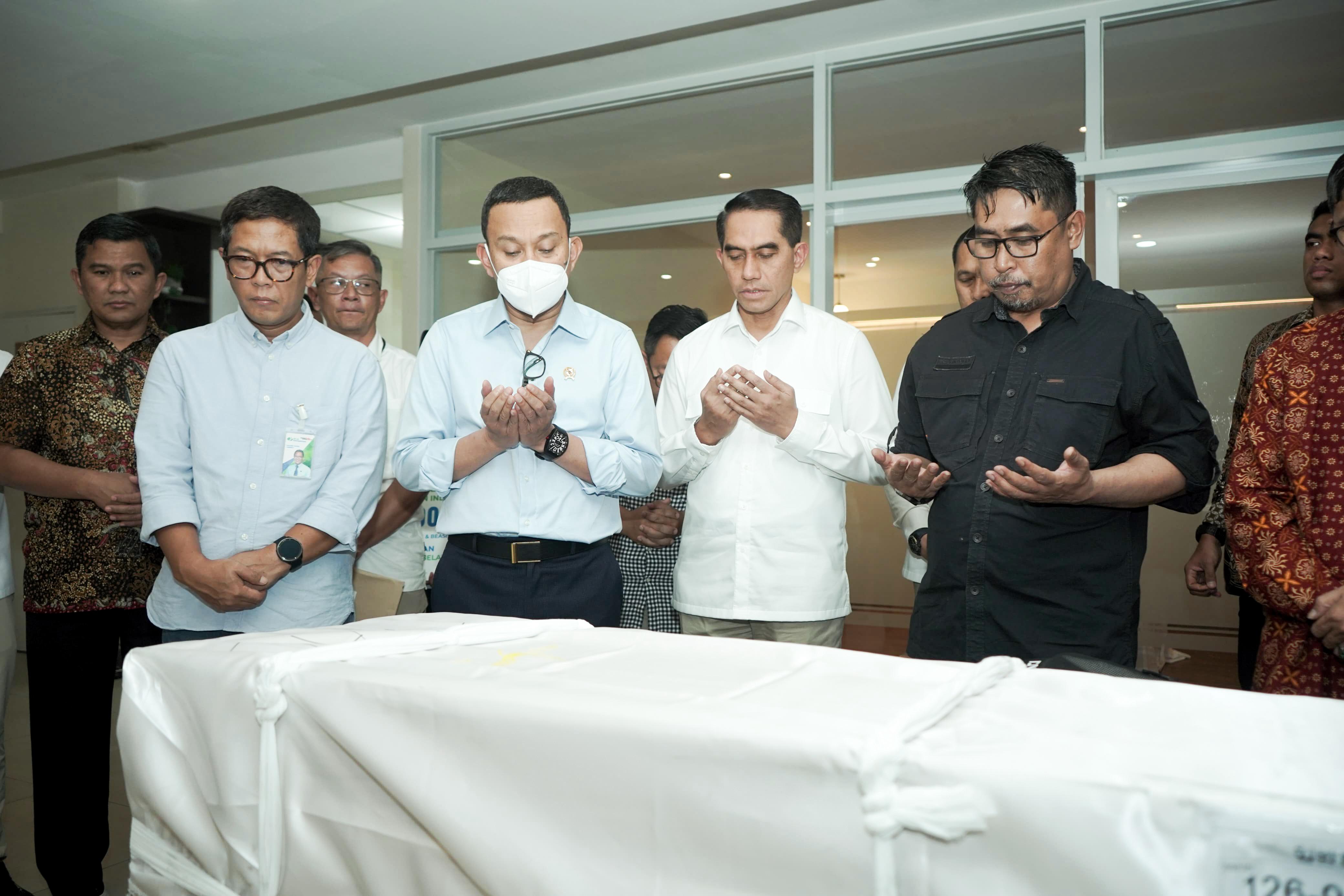 KemenP2MI memulangkan jenazah Ngadiman, seorang Pekerja Migran Indonesia (PMI) asal Cilacap, Jawa Tengah.