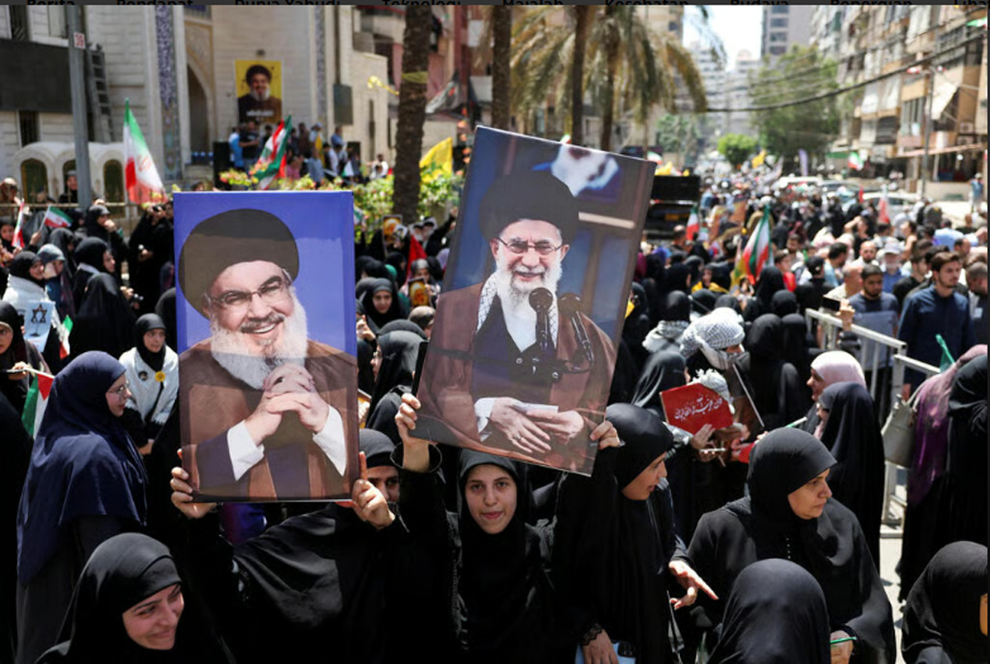 Unjuk rasa pro-Iran di Beirut, Lebanon.