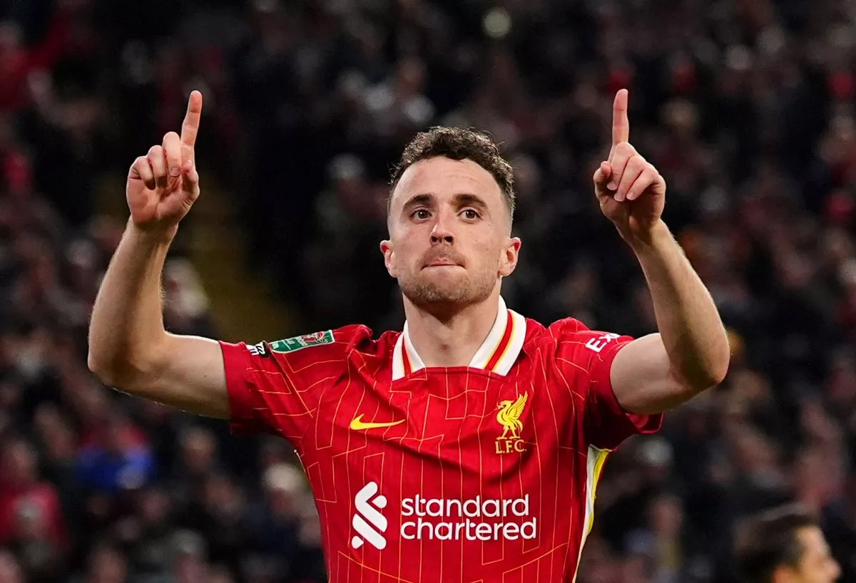 Bintang Liverpool dan Timnas Portugal, Diogo Jota, meninggal dunia pada usia 28 tahun.
