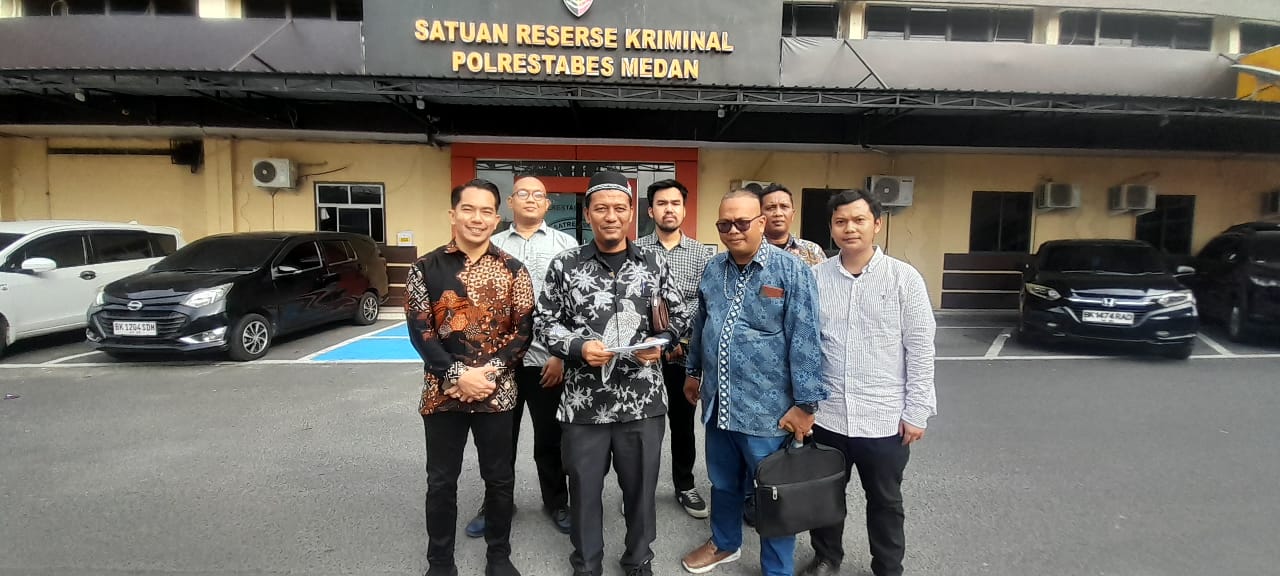 Ketua Umum ADNI, Eka Putra Zakran SH, MH (Epza) saat mendatangi Polrestabes Medan.