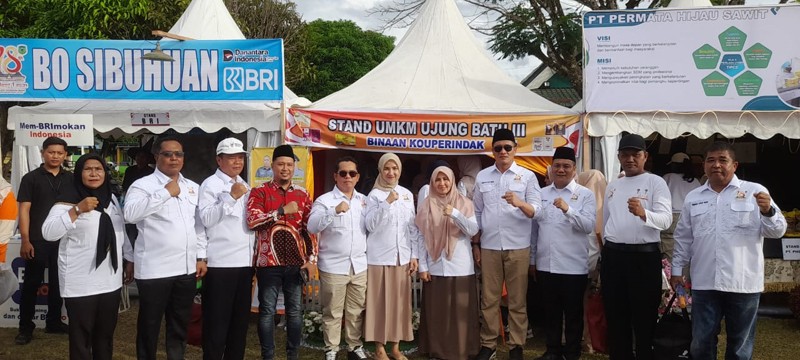 Bupati PMA membuka Palas Expo II, rangkaian menyambut Hari Jadi Kabupaten Padang Lawas ke 18, Sabtu (12/7) di Lapangan MTsN/MAN Sibuhuan.