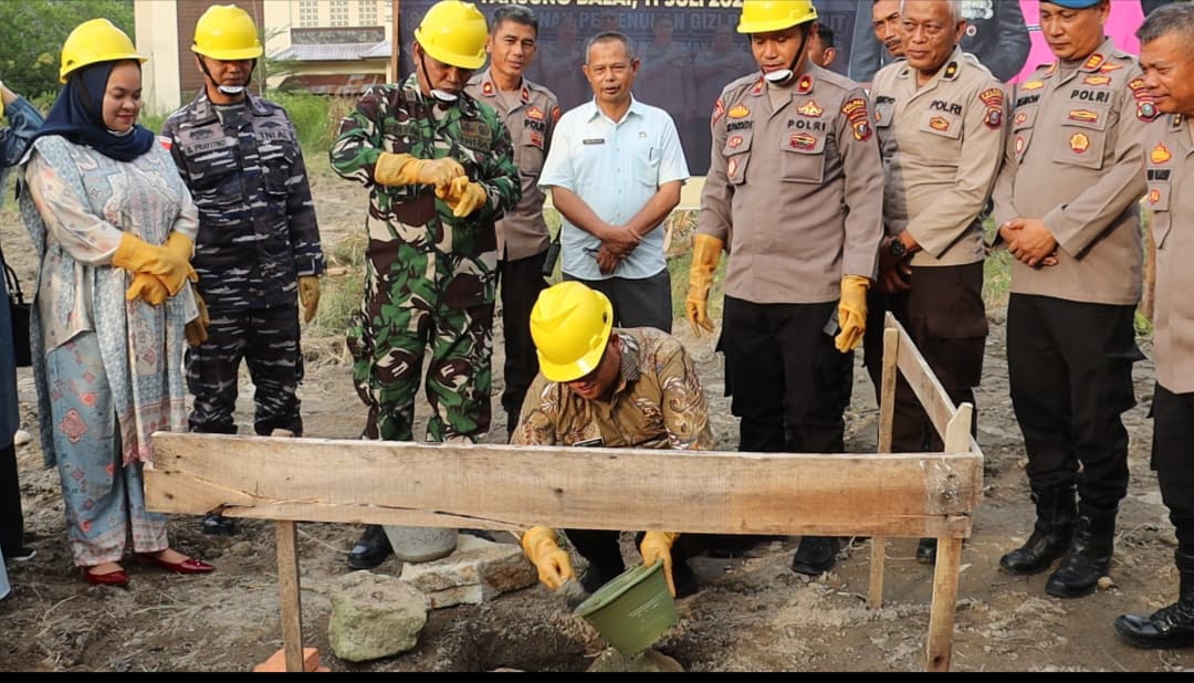 Suasana ground breaking pembangunan SPPG Polres Tanjungbalai.