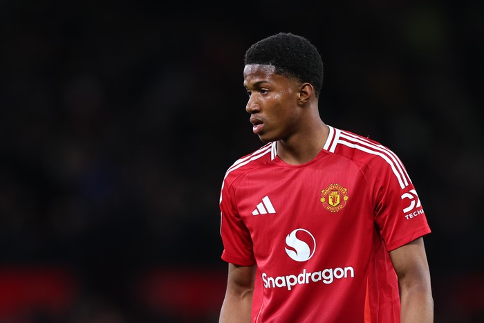 Amorim siap mempromosikan wonderkid 17 tahun, Chido Obi-Martin, ke skuad utama.