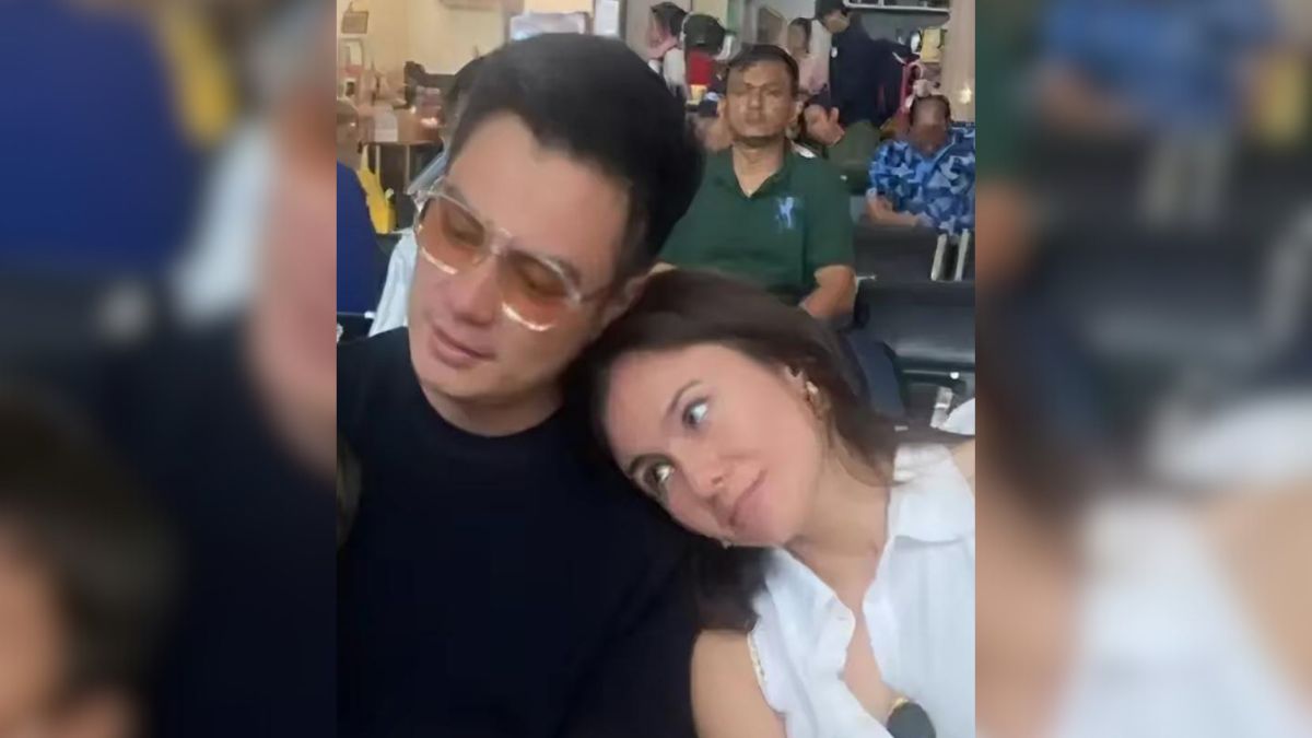 Wulan Guritno bersandar di bahu Baim Wong.
