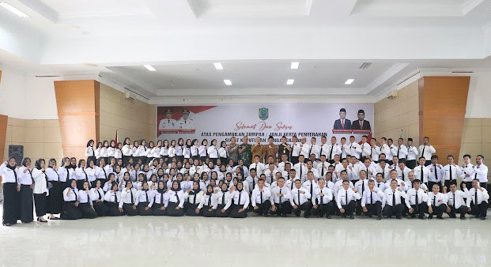 Pelantikan PPPK Formasi Tahun 2024 Tahap I Pemkab Paluta.
