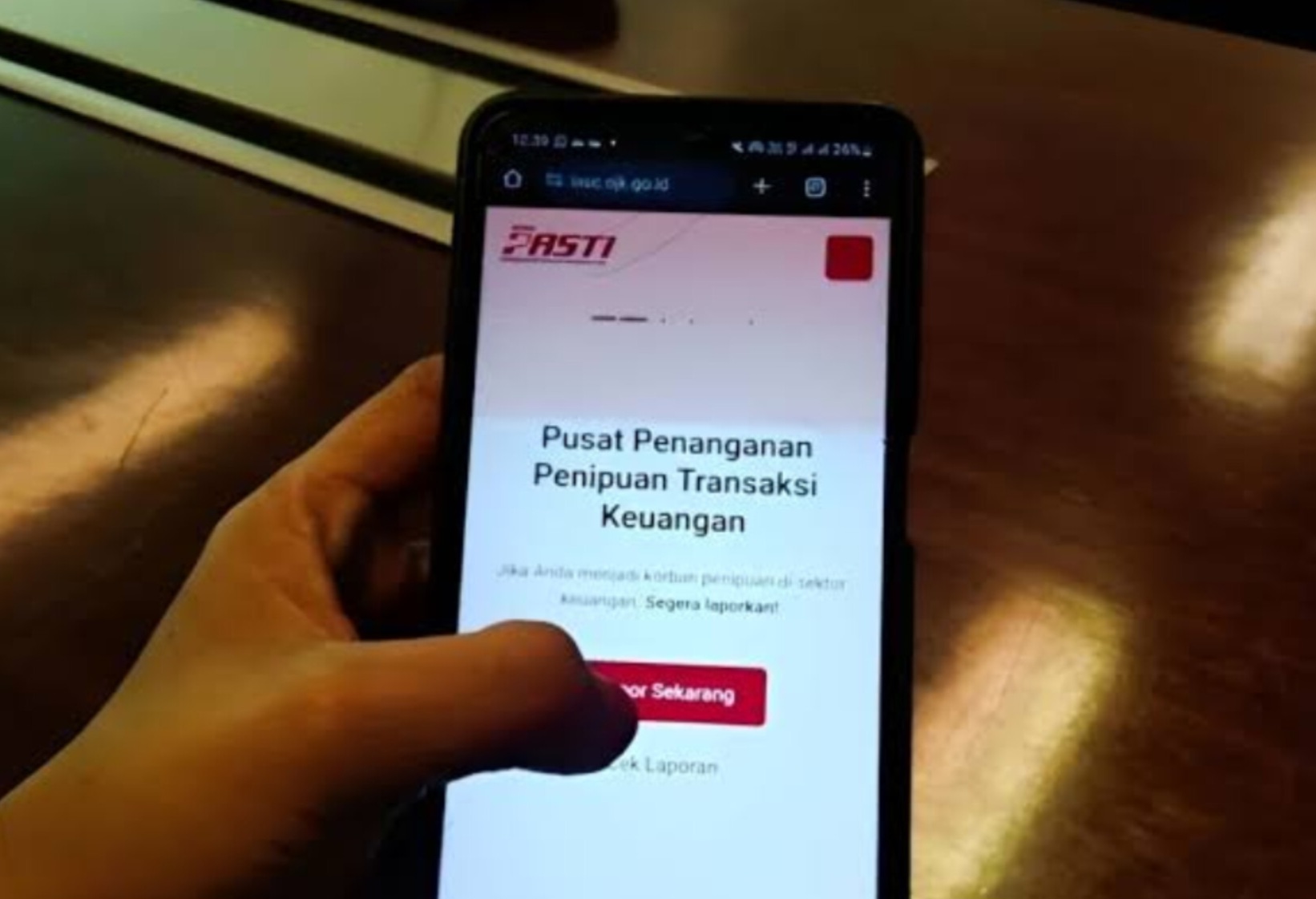 Satuan Tugas Pemberantasan Aktivitas Keuangan Ilegal (Satgas PASTI) resmi menghentikan kegiatan usaha yang mengatasnamakan Omnicom Group (OMC) di Indonesia.