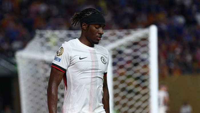 Arsenal merekrut Noni Madueke dari Chelsea seharga 52 juta paun.