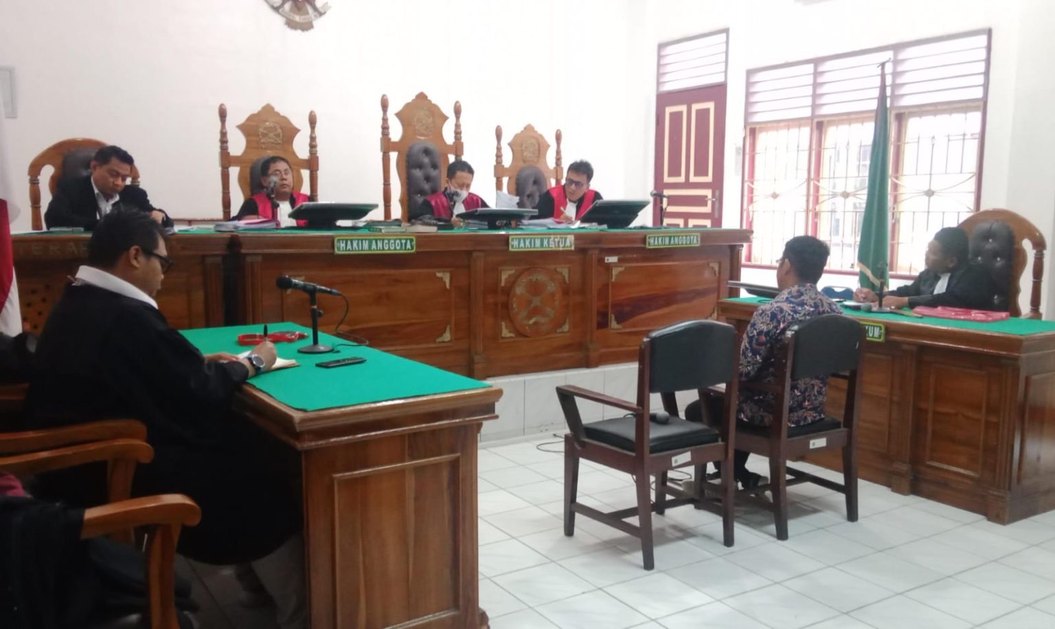 Mantan Kepala Desa Sibongkare Sianju, Kecamatan Tarabintang, Humbang Hasundutan, Marisi Situmorang divonis hukuman 2,5 tahun penjara.