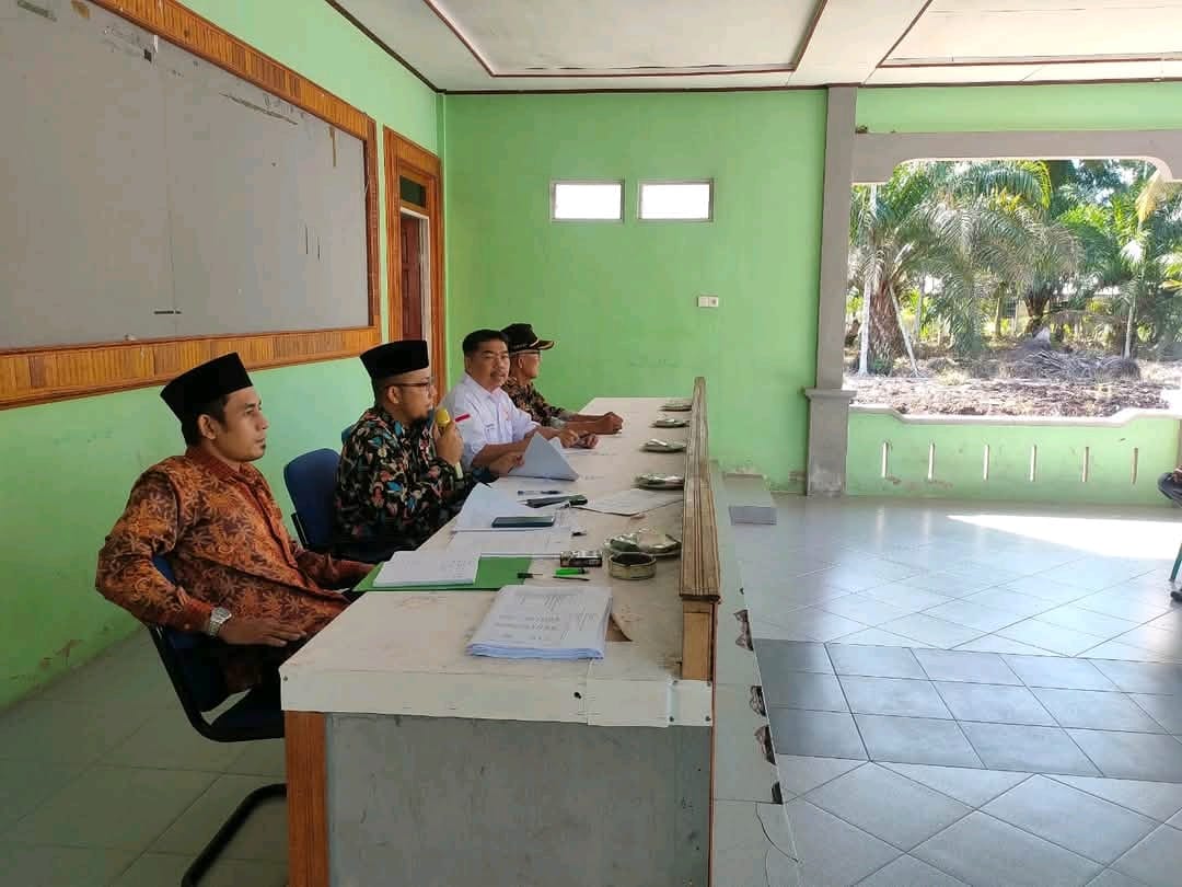 Pemdes Sukamaju, Kecamatan Bantan, Kabupaten Bengkalis, menggelar Rapat Koordinasi Pengelolaan Keuangan Desa dan Perubahan APBDesa Tahun Anggaran 2025, Kamis (10/7/2025), di Aula Kantor Desa.