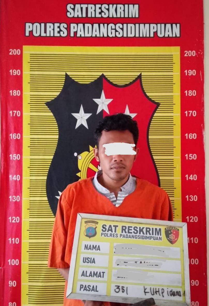 Preman berinisial SH yang membacok pedagang bakso.