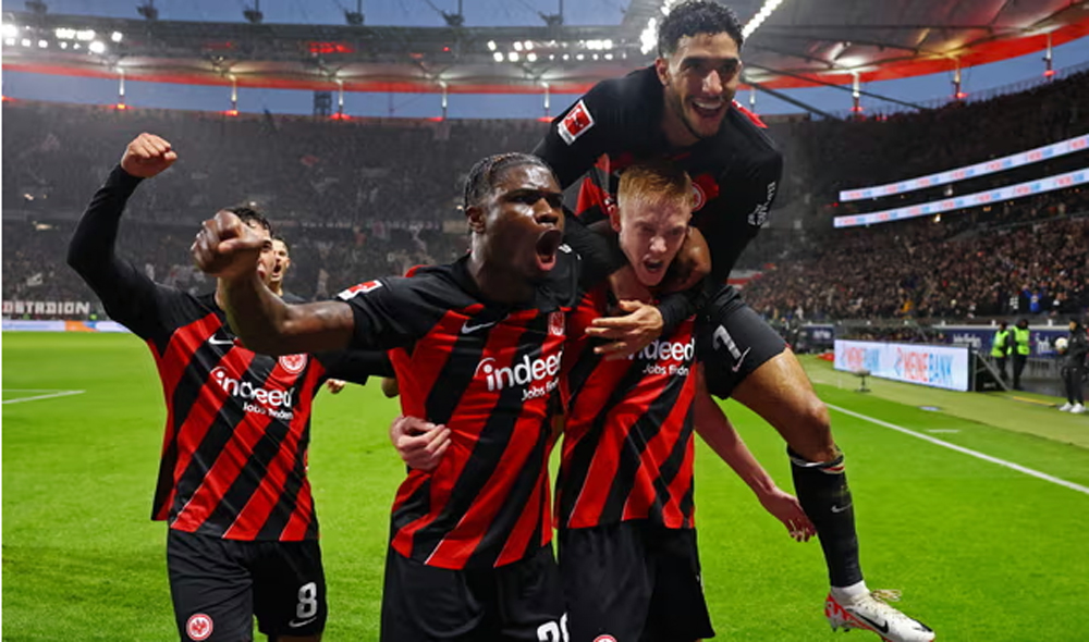 Eintracht Frankfurt dikenal sebagai pionir dalam membentuk dan melepas penyerang top ke pasar elite Eropa.