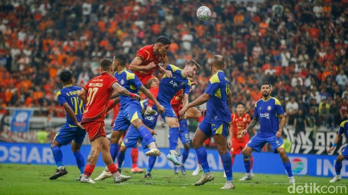 Persija vs Arema.