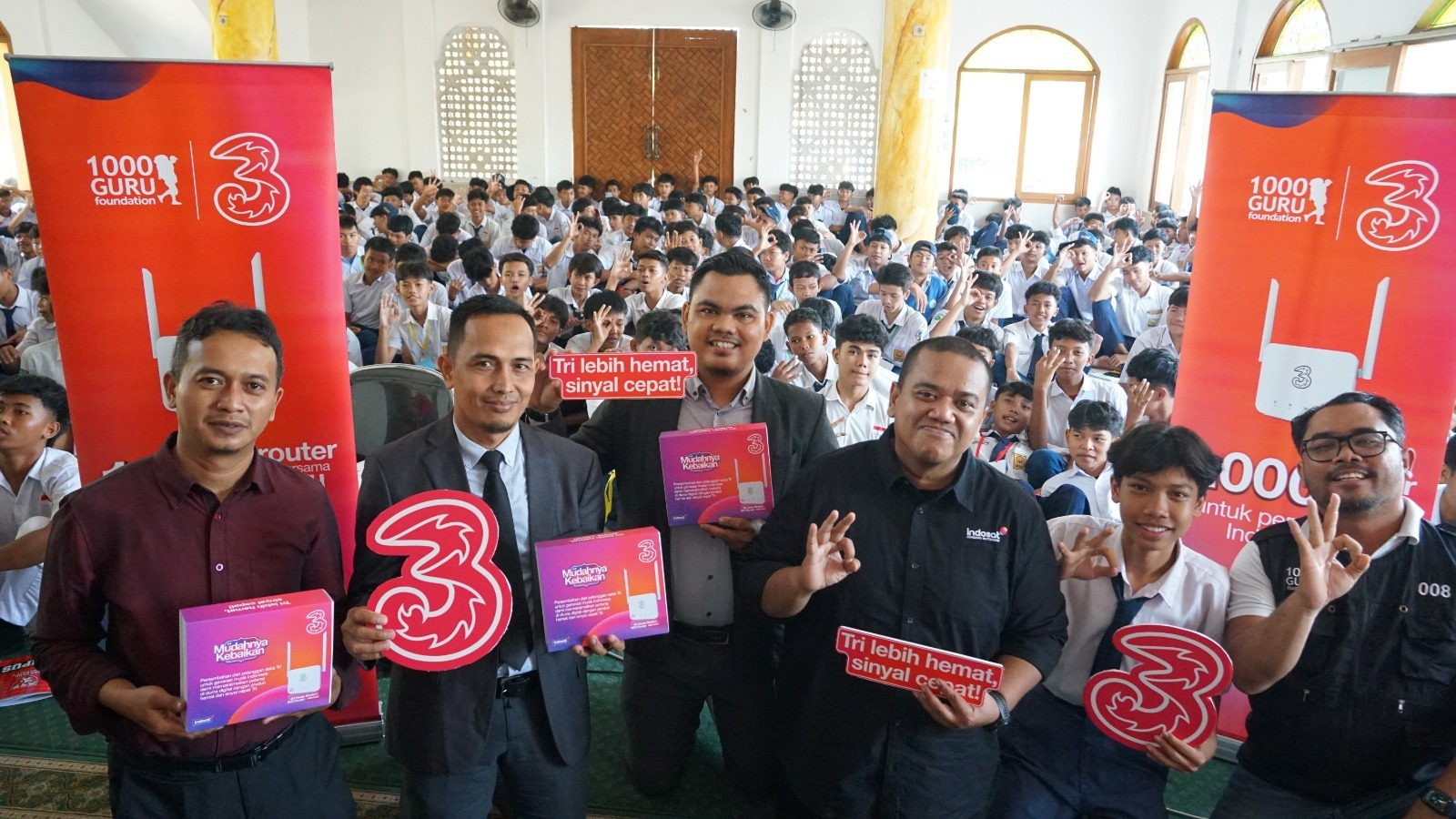 Chief Marketing Officer Indosat Ooredoo Hutchison, Vivek Mehendiratta, menegaskan pentingnya pemerataan akses digital.