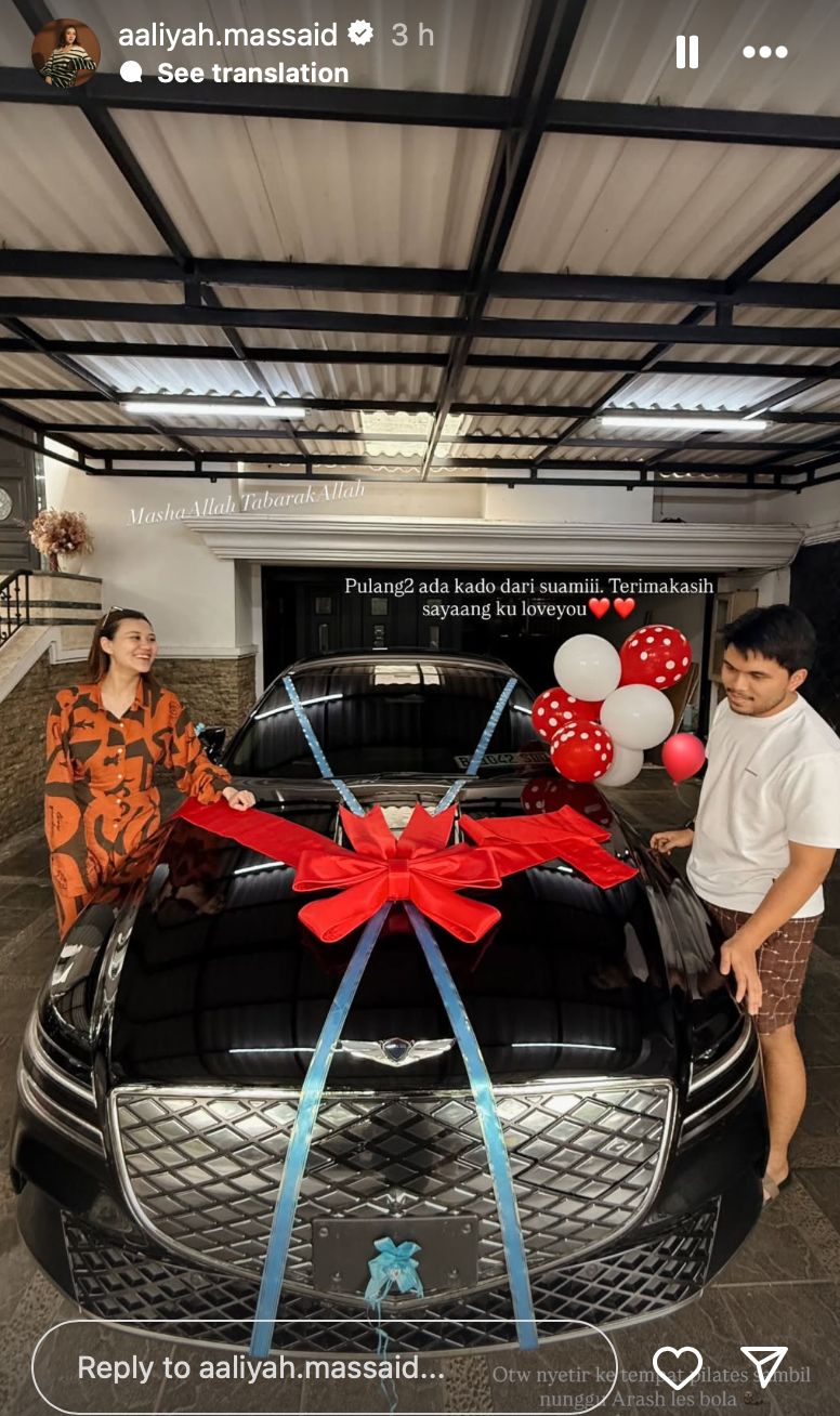 Aaliyah Massaid mendapat kejutan romantis dari sang suami, Thariq Halilintar.