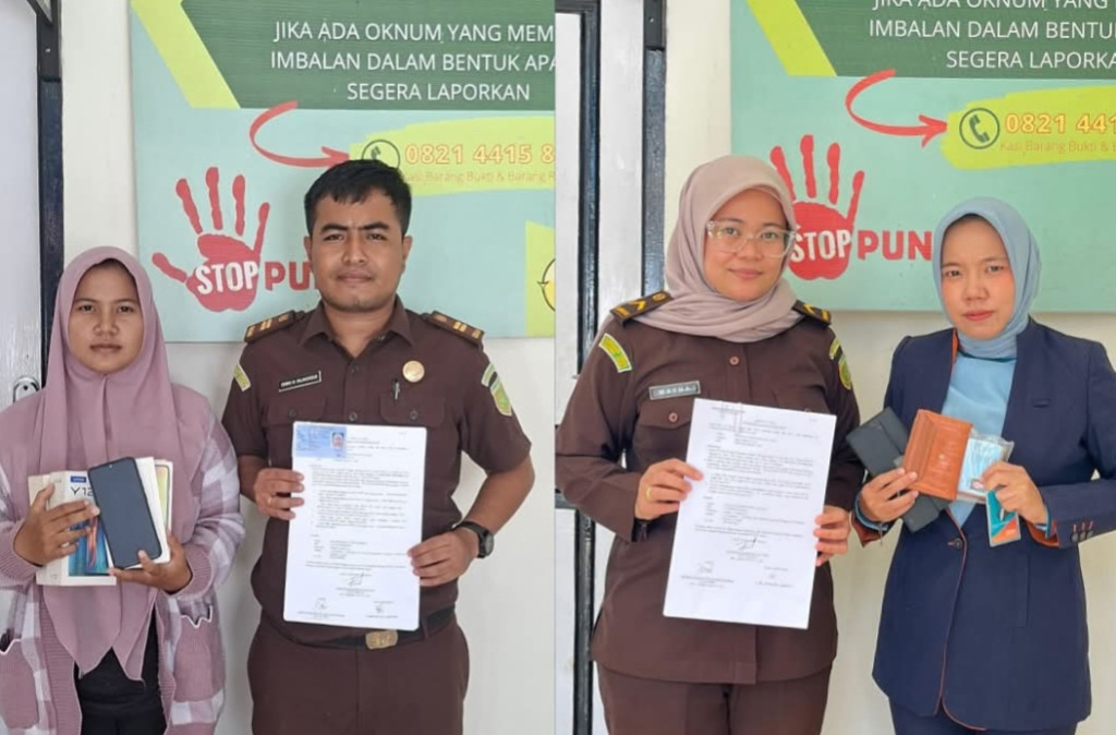 Pihak Kejaksaan memberikan barang bukti kasus berkekuatan hukum tetap, pada warga.