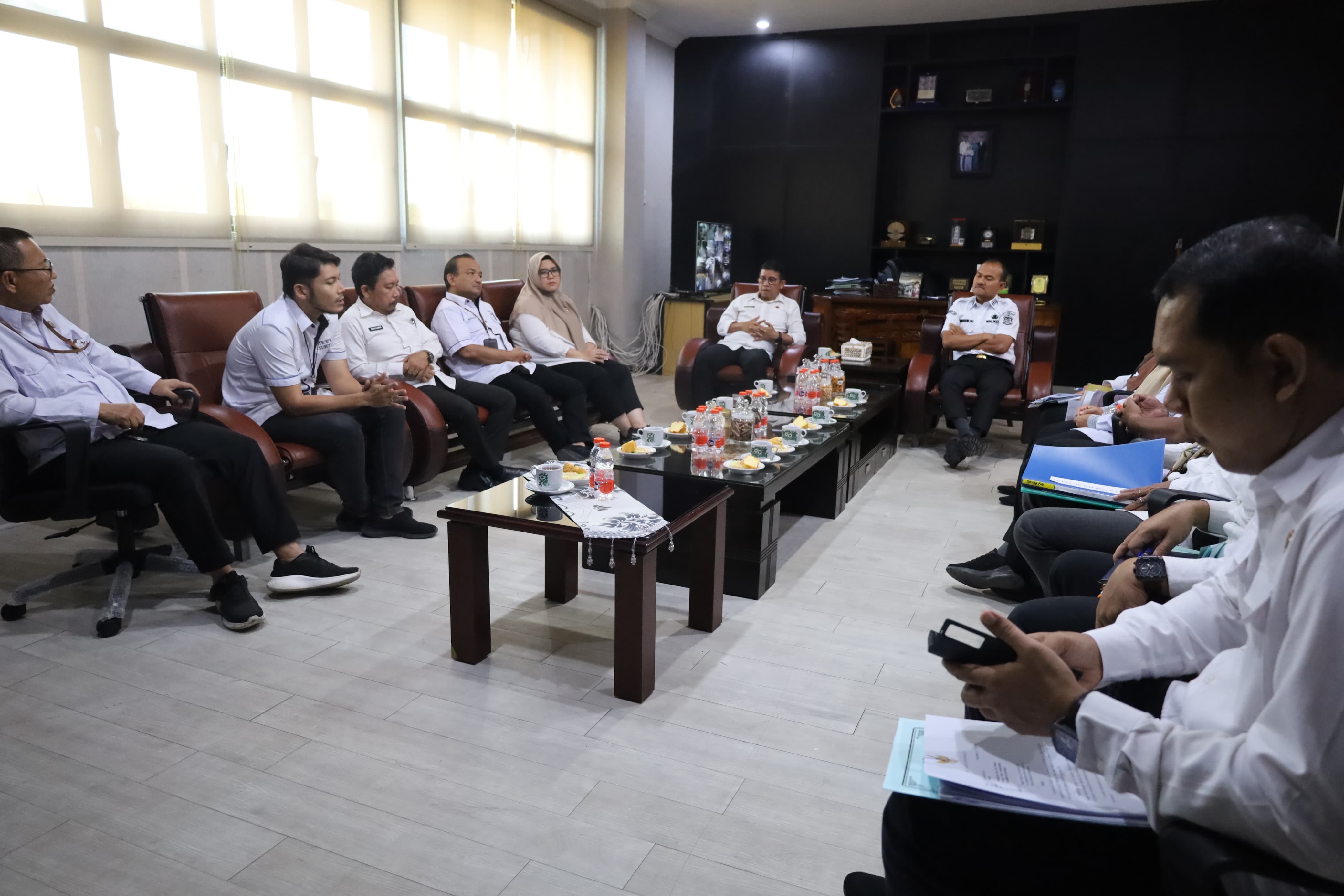 Wali Kota Tanjungbalai Mahyaruddin Salim dan Kepala Kantor Badan Pertanahan Nasional (BPN) Kota Tanjungbalai Masli Chaniago.