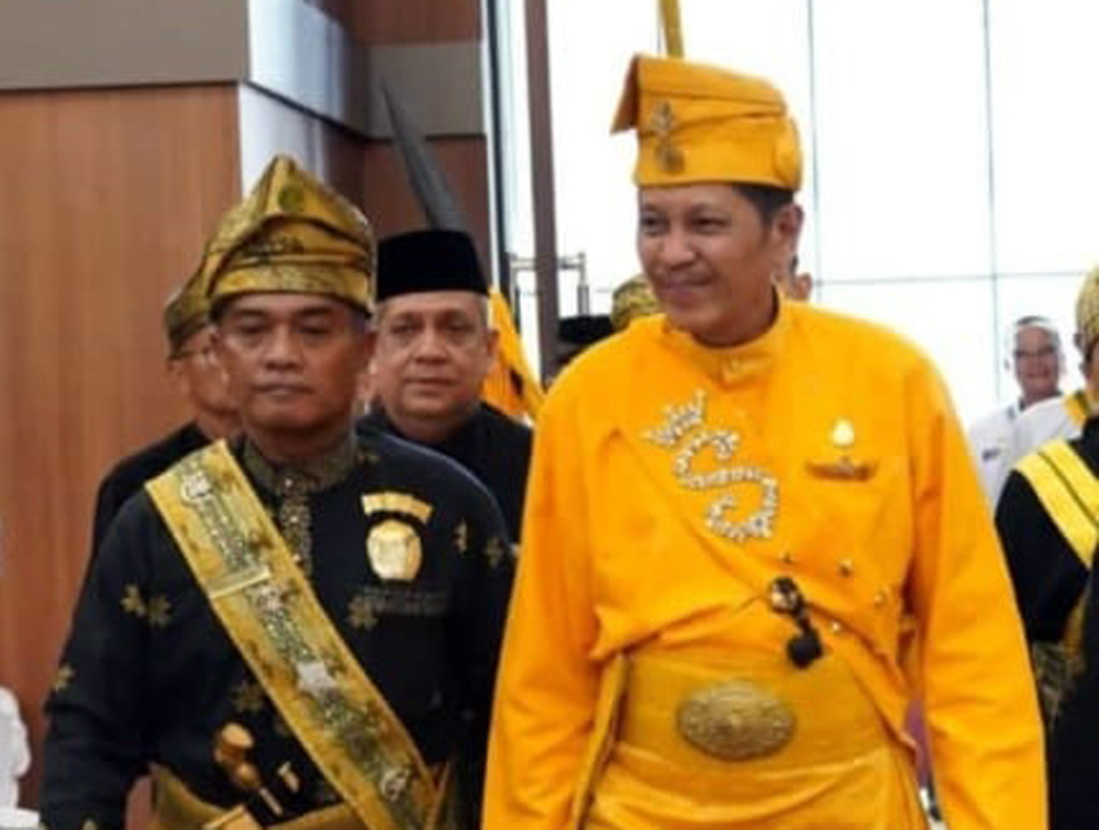 Sultan Serdang Tuanku Achmad Thalaa Syariful Alamsyah didampingi Datuk Syaipul saat menyampaikan sikap resmi terkait penyelesaian lahan eks HGU.