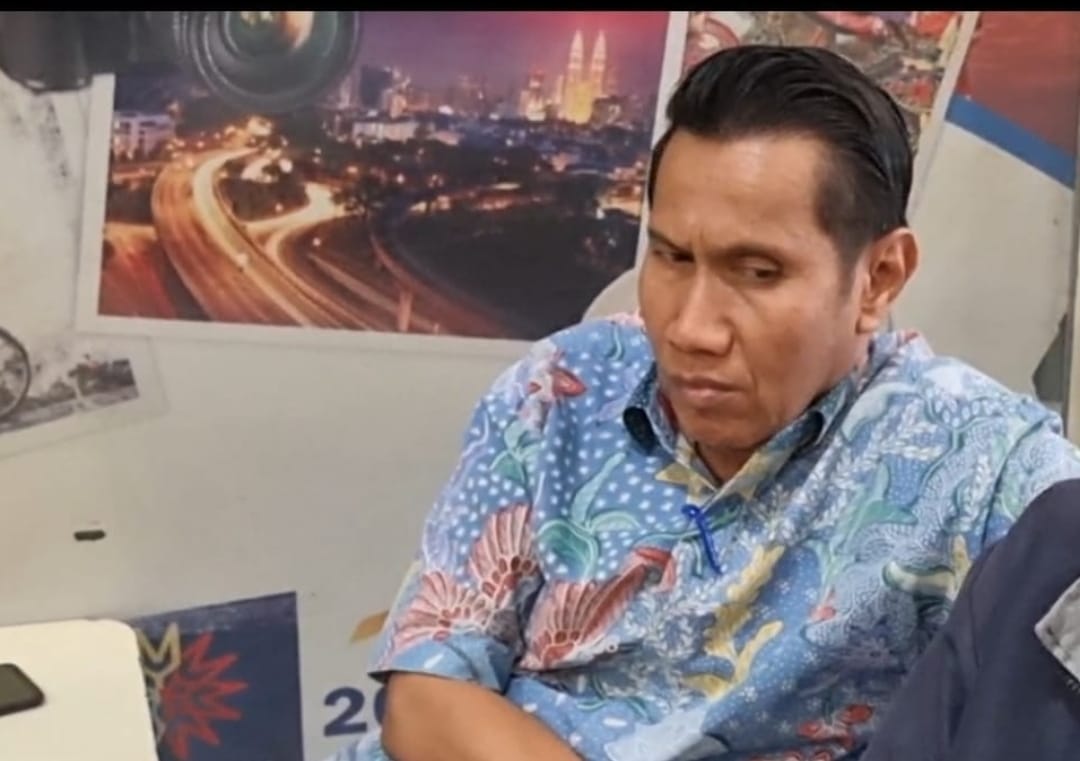 Endang Agus Susanto, ASN Bagian Umum Setdako Medan, terlibat calo honorer dan tipu para pencari kerja, akhirnya diberhentikan oleh Wali Kota Rico Waas.